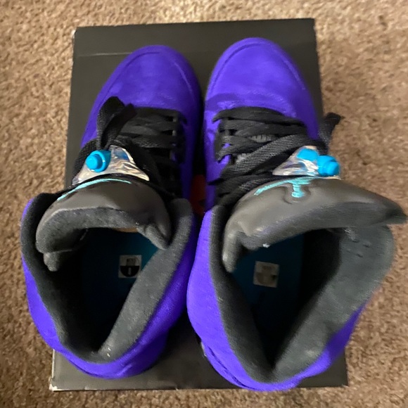 Jordan 5 - Picture 3 of 5